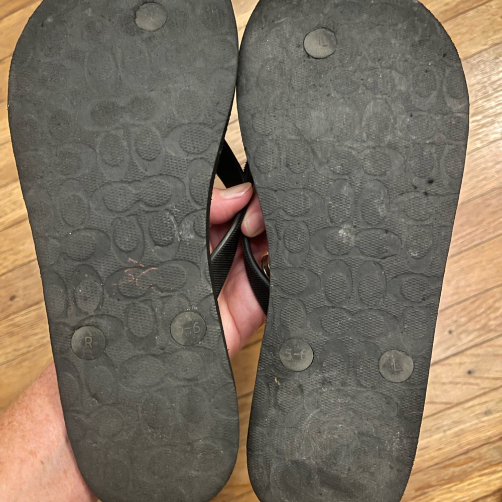 Coach Women’s  Amel monogrammed flip flops. - Picture 5 of 7